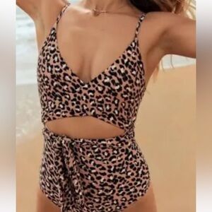 Aerie Medium Leopard Full Coverage One Piece Swimsuit *worn once!*